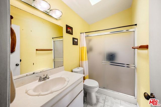 7969 Celeste Avenue, Fontana, CA 92336