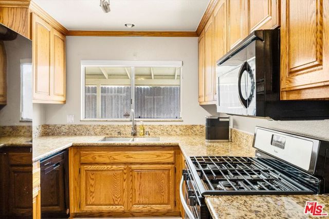 7969 Celeste Avenue, Fontana, CA 92336