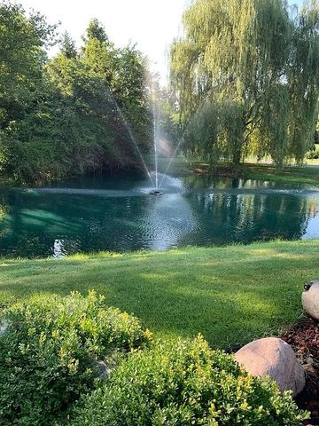 7940 Wolf Road, Burr Ridge, IL 60527