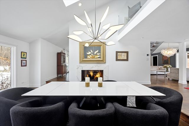 7940 Wolf Road, Burr Ridge, IL 60527