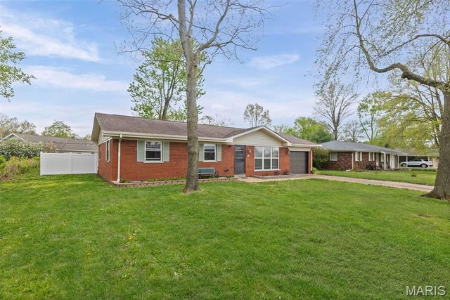 317 Aaron Drive, Belleville, IL 62220
