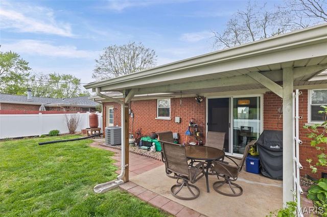 317 Aaron Drive, Belleville, IL 62220