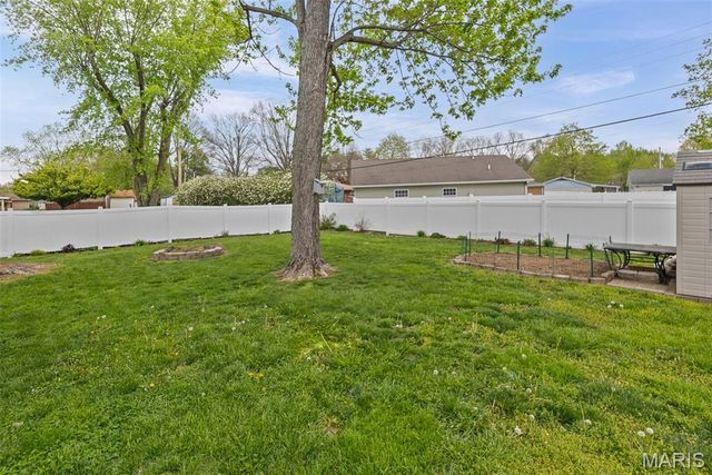 317 Aaron Drive, Belleville, IL 62220