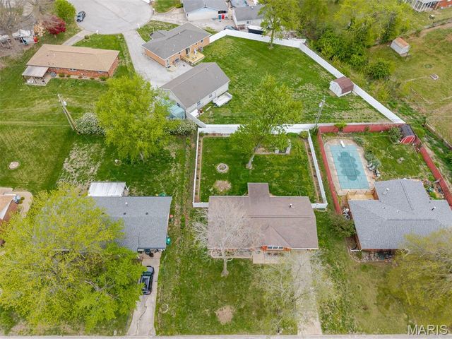 317 Aaron Drive, Belleville, IL 62220