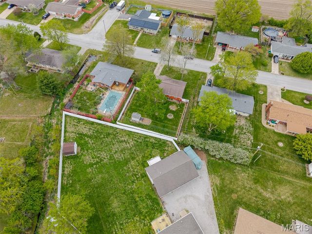 317 Aaron Drive, Belleville, IL 62220