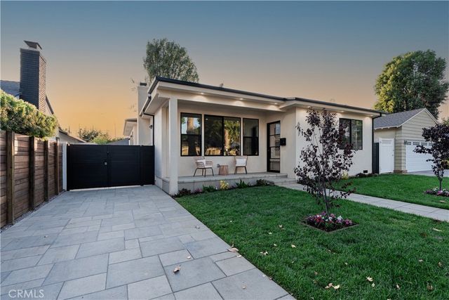 5817 Cantaloupe, Van Nuys, CA 91401