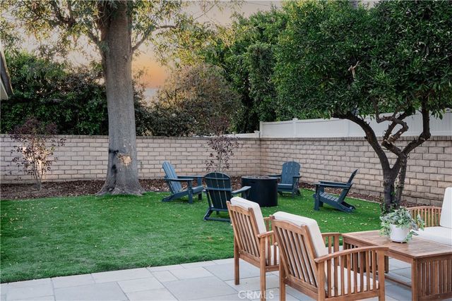 5817 Cantaloupe, Van Nuys, CA 91401