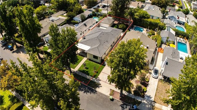 5817 Cantaloupe, Van Nuys, CA 91401