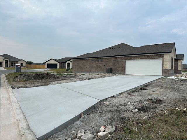 126 Lasso Loop, Lorena, TX 76655