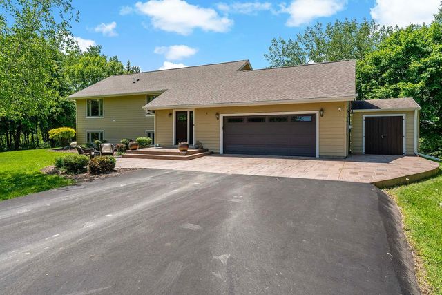 21570 France Boulevard, Credit River Twp, MN 55044