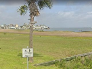 34 & 35 Tiki Drive, Tiki Island, TX 77554