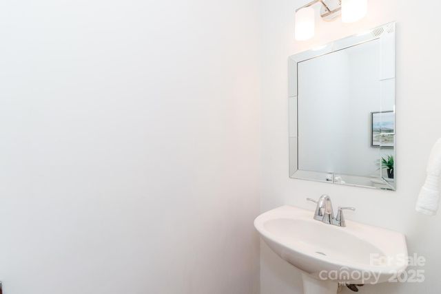 444 Cottonfield Circle, Waxhaw, NC 28173