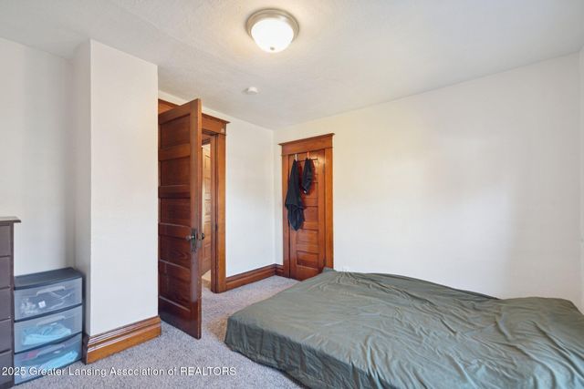 1800 Herbert Street, Lansing, MI 48910