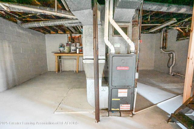 1800 Herbert Street, Lansing, MI 48910