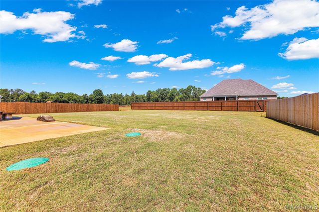 415 Midland Drive, Wetumpka, AL 36093