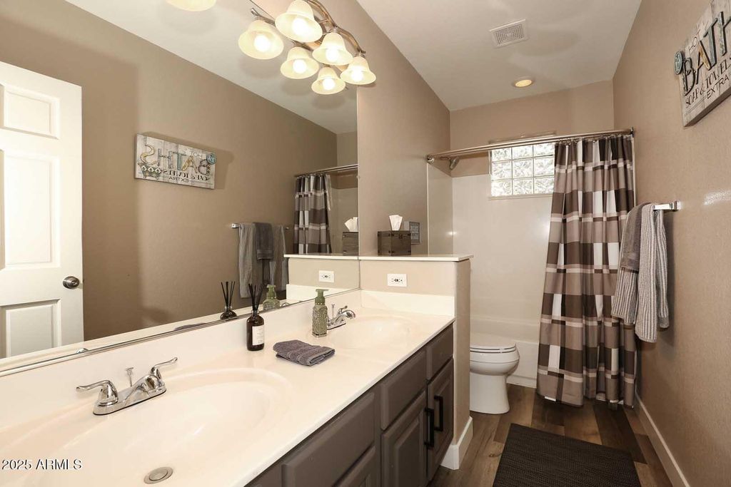 Image 19 of property listing at 1105 N 110TH Street, Mesa, AZ 85207