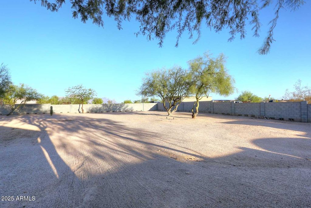 Image 37 of property listing at 1105 N 110TH Street, Mesa, AZ 85207