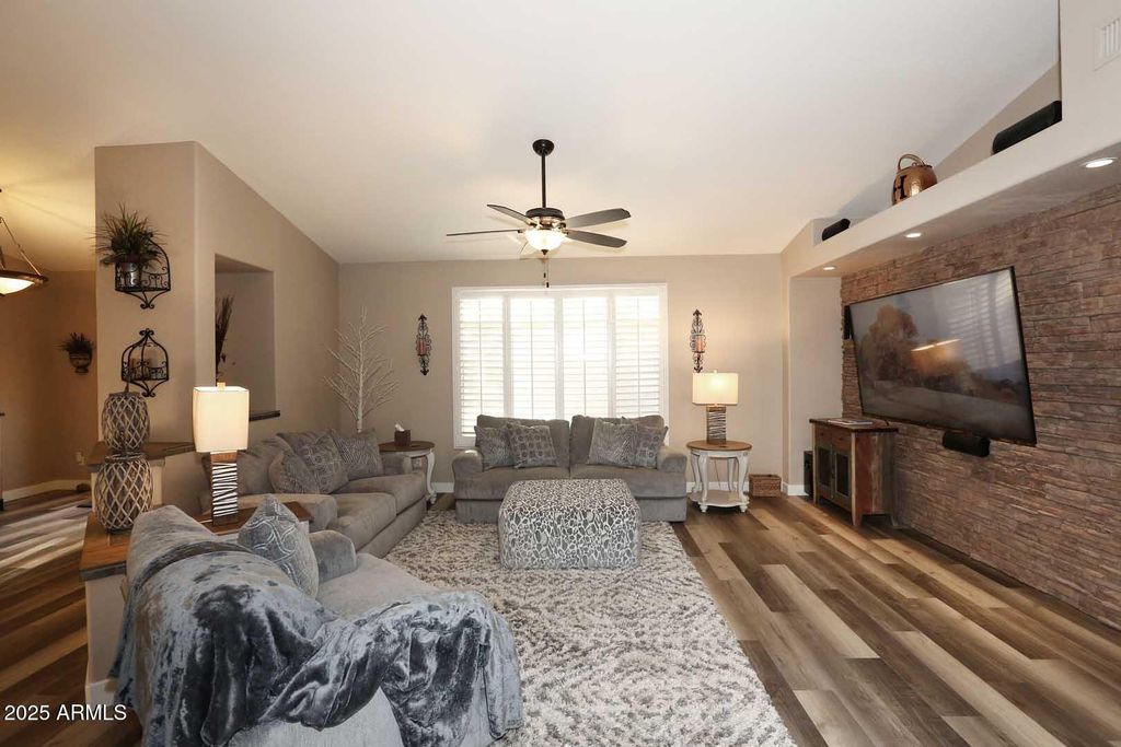 Image 6 of property listing at 1105 N 110TH Street, Mesa, AZ 85207
