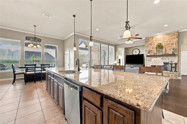 317 Covington Lane, Ovilla, TX 75154