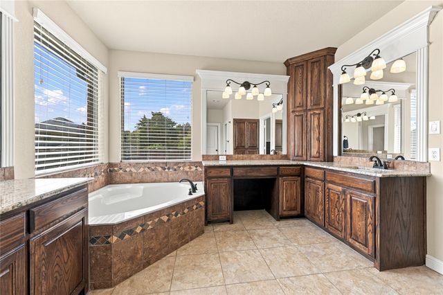 317 Covington Lane, Ovilla, TX 75154