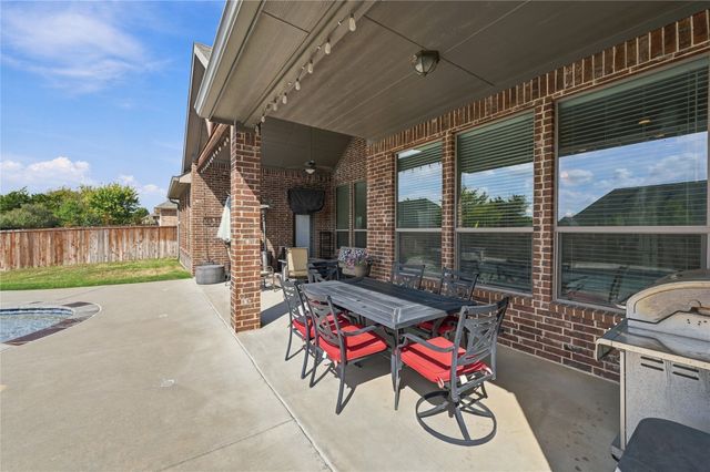 317 Covington Lane, Ovilla, TX 75154