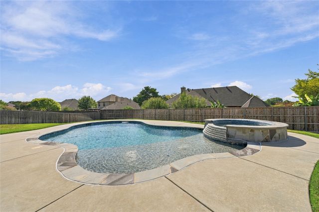 317 Covington Lane, Ovilla, TX 75154