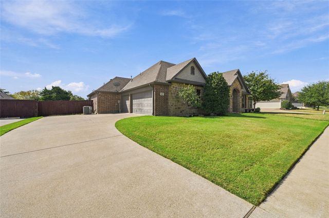 317 Covington Lane, Ovilla, TX 75154