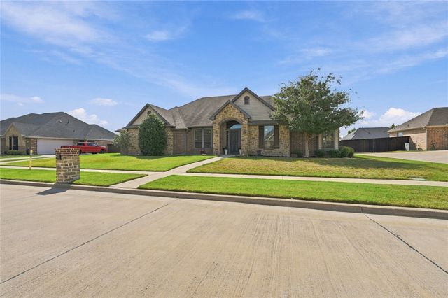 317 Covington Lane, Ovilla, TX 75154