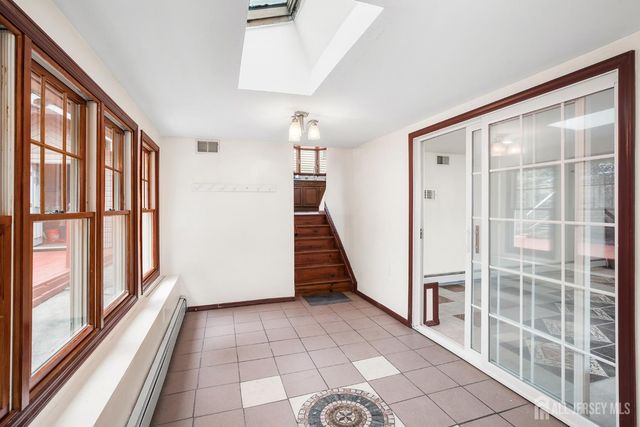 230 mcfarlane Road, Colonia, NJ 07067