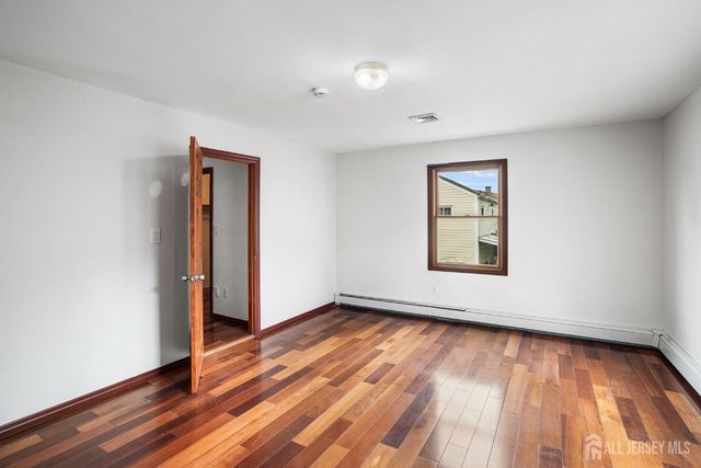 230 mcfarlane Road, Colonia, NJ 07067