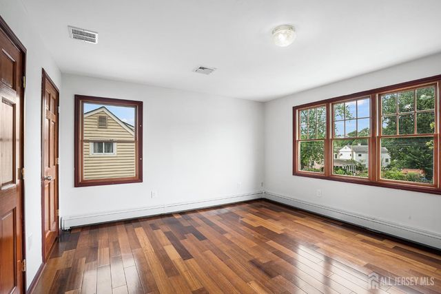 230 mcfarlane Road, Colonia, NJ 07067
