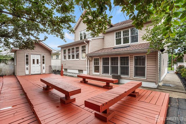 230 mcfarlane Road, Colonia, NJ 07067