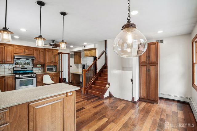 230 mcfarlane Road, Colonia, NJ 07067