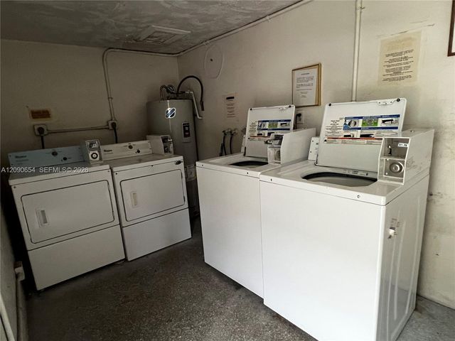 13 NE 2nd Avenue 104, Dania Beach, FL 33004