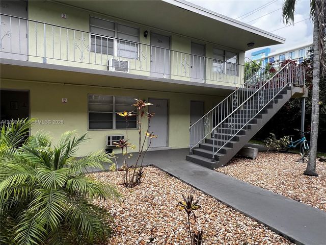 13 NE 2nd Avenue 104, Dania Beach, FL 33004