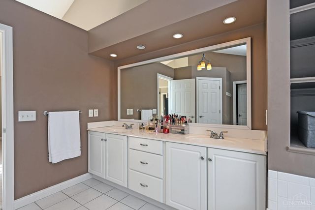 3359 Spalding Drive, Mason, OH 45040