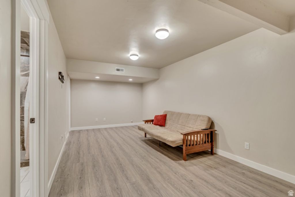 Image 23 of property listing at 10619 S OQUIRRH LAKE RD, South Jordan, UT 84009