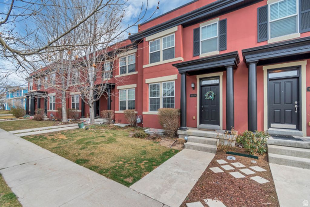 Image 30 of property listing at 10619 S OQUIRRH LAKE RD, South Jordan, UT 84009