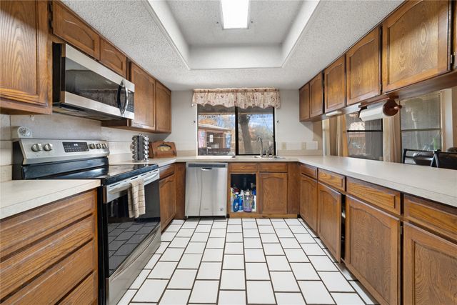 5711 Kingstree Court, Arlington, TX 76017