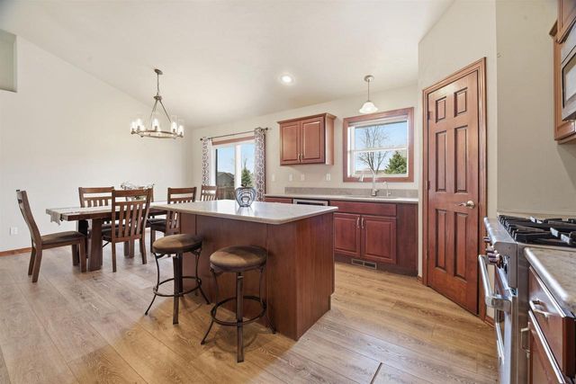 N2369 HOLY HILL DRIVE, Greenville, WI 54942