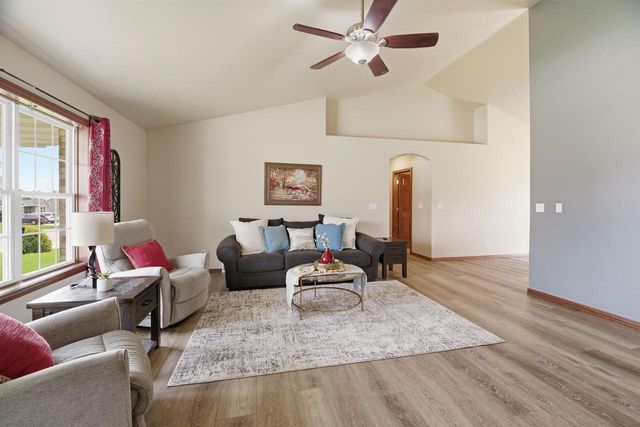 N2369 HOLY HILL DRIVE, Greenville, WI 54942