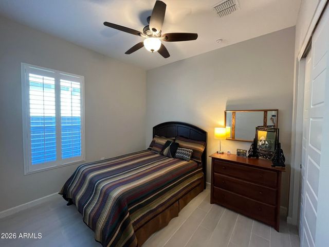 10544 W HARMONY Lane, Peoria, AZ 85382