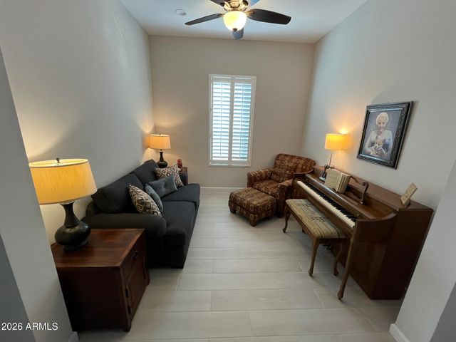 10544 W HARMONY Lane, Peoria, AZ 85382