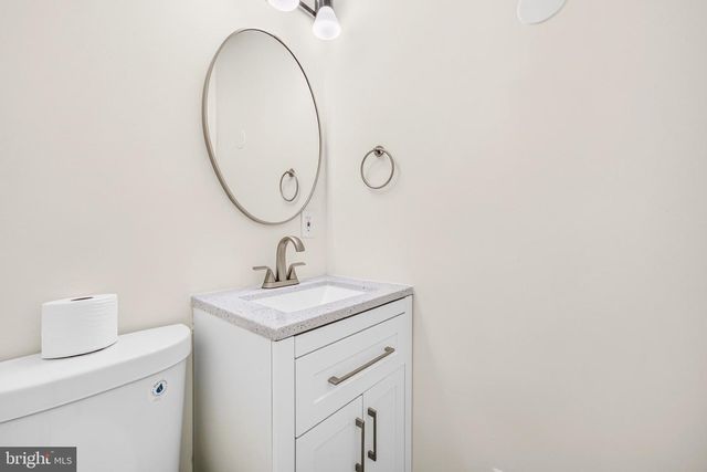 1225 18TH ST NE, Washington, DC 20002