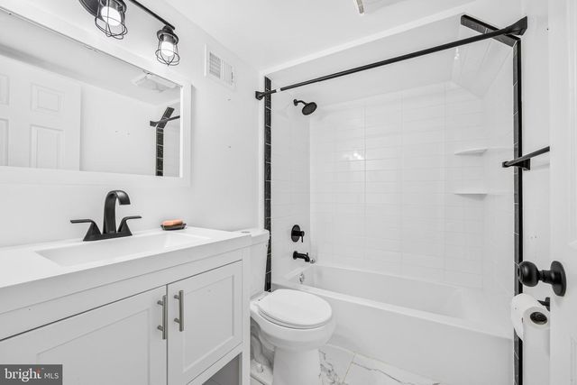 1225 18TH ST NE, Washington, DC 20002