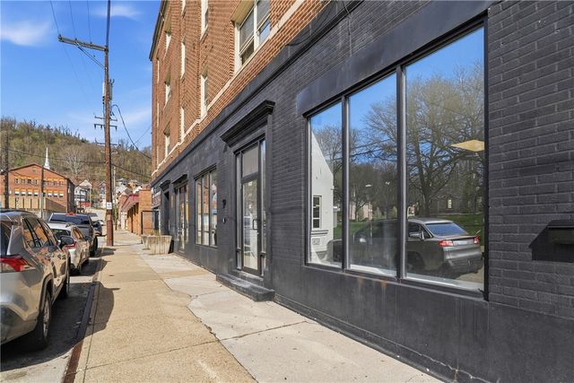 407 Commerce Street, Wilmerding, PA 15148