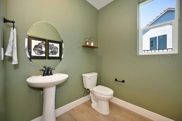 1002 Utah Dr, Placerville, CA 95667