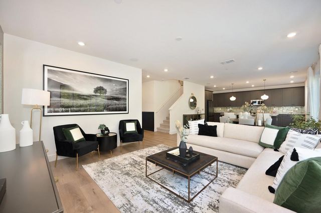 1002 Utah Dr, Placerville, CA 95667