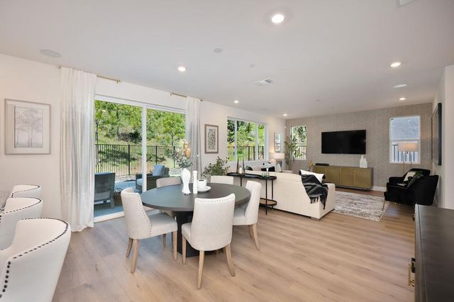 1002 Utah Dr, Placerville, CA 95667