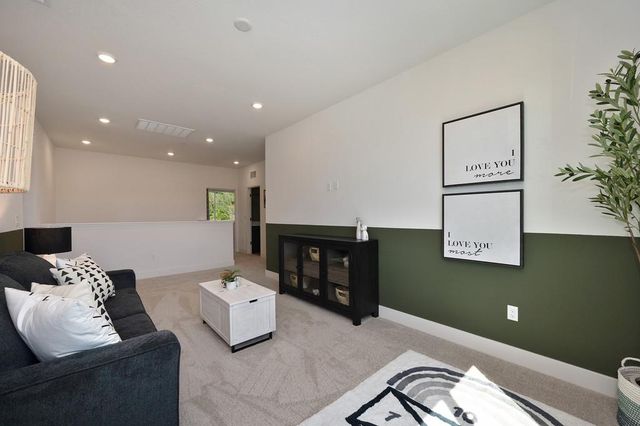 1002 Utah Dr, Placerville, CA 95667